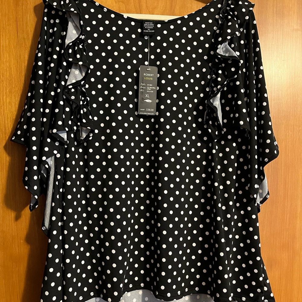 Fun and comfy top! New with tags!